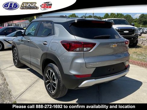 Used 2025 Chevrolet TrailBlazer LT AWD/4WD image 5