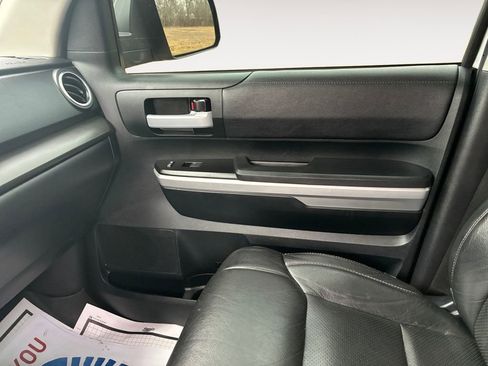Used 2017 Toyota Tundra SR5 w/ SR5 Upgrade Package image 29
