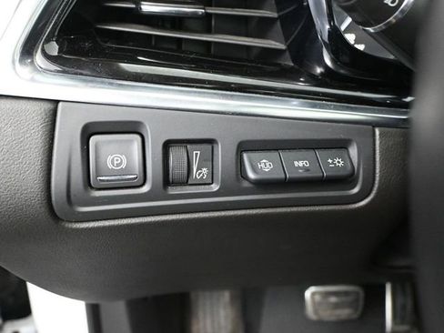 Used 2024 Cadillac XT6 Sport w/ Platinum Package image 34