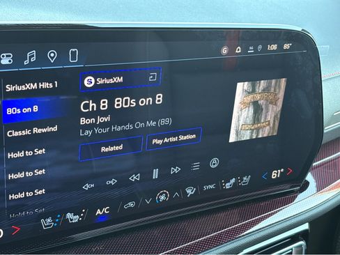New 2026 Chevrolet Traverse RS FWD image 8