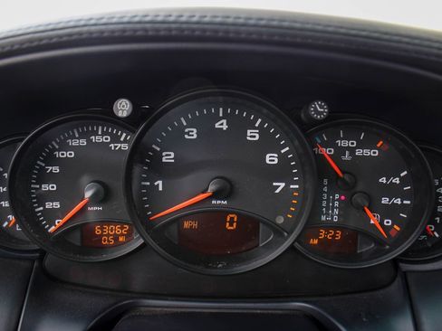 Used 2000 Porsche 911 Cabriolet image 24