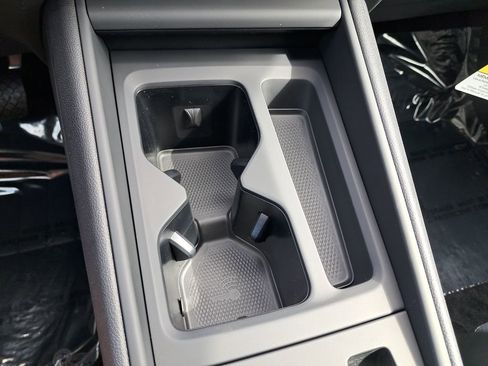New 2026 Volkswagen Tiguan SE AWD/4WD image 13