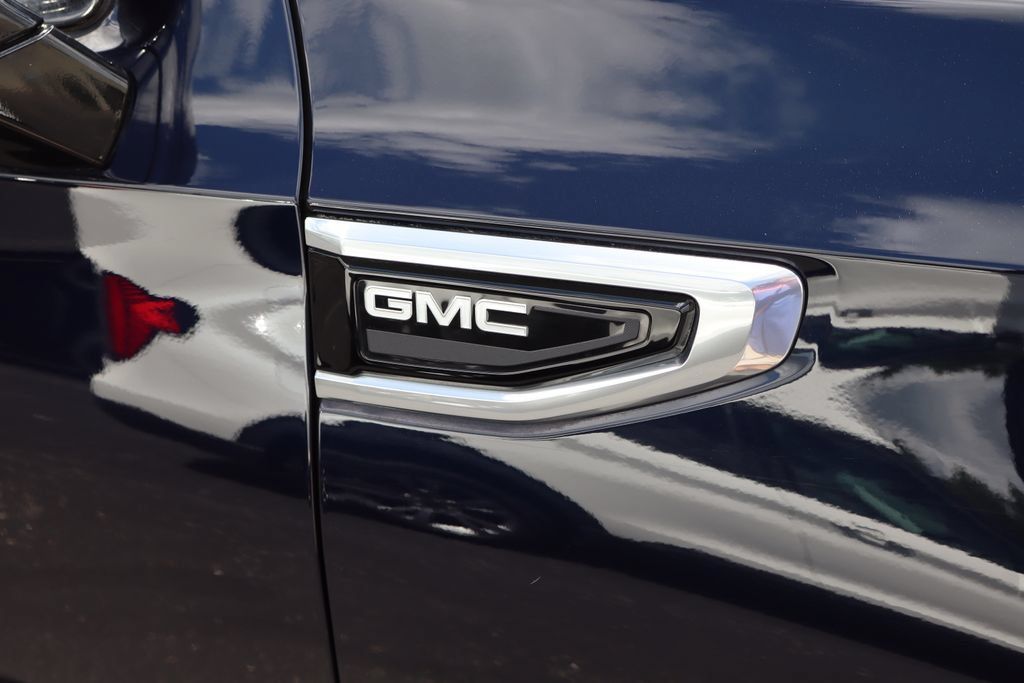 Used 2023 GMC Yukon Denali AWD/4WD image 25