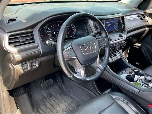 Used 2023 GMC Acadia AT4 w/ Preferred Package AWD/4WD image 8