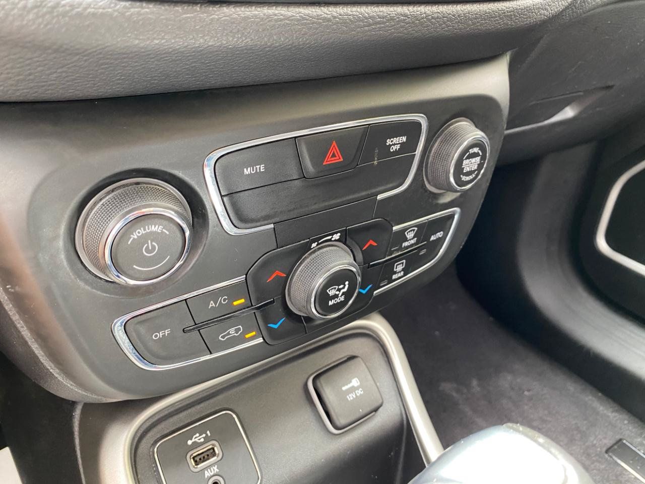 Used 2021 Jeep Compass Latitude FWD image 65
