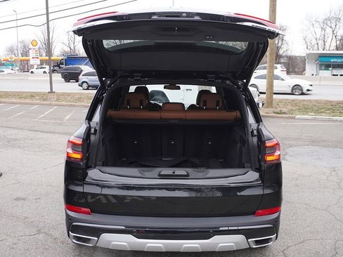 Used 2023 BMW X5 xDrive40i w/ Premium Package image 24