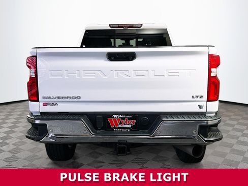 Used 2020 Chevrolet Silverado 2500 LTZ w/ LTZ Premium Package image 28