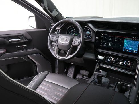 Used 2024 GMC Sierra 1500 AT4X image 85