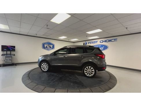 Used 2019 Ford Escape SEL AWD/4WD image 7