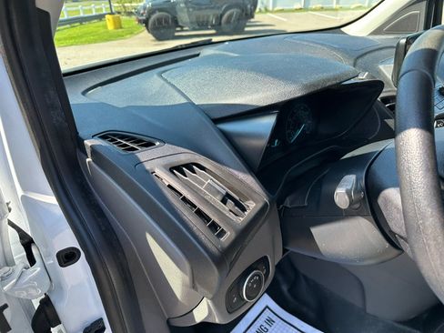 Used 2022 Ford Transit Connect XL FWD image 22