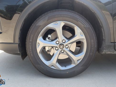 Used 2025 Ford Escape ST-Line Select AWD/4WD image 10