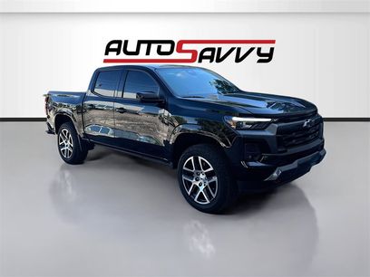 Used 2024 Chevrolet Colorado Z71 w/ Z71 Convenience Package 2