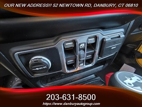 Used 2019 Jeep Wrangler Unlimited Sport S AWD/4WD image 17