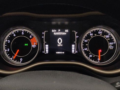 Used 2018 Jeep Cherokee Latitude w/ Altitude Package image 23