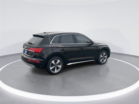 Used 2023 Audi Q5 2.0T Premium w/ Convenience Package image 7