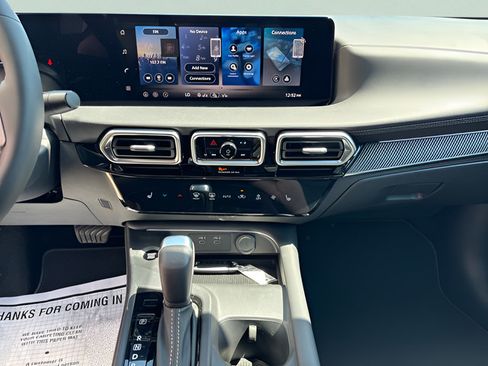 New 2026 Nissan Sentra SV w/ SV Convenience Package FWD image 17