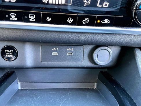 Used 2024 Nissan Rogue SV FWD image 15