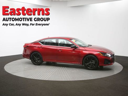 Used 2023 Nissan Altima 2.5 SR w/ SR Premium Package FWD image 47