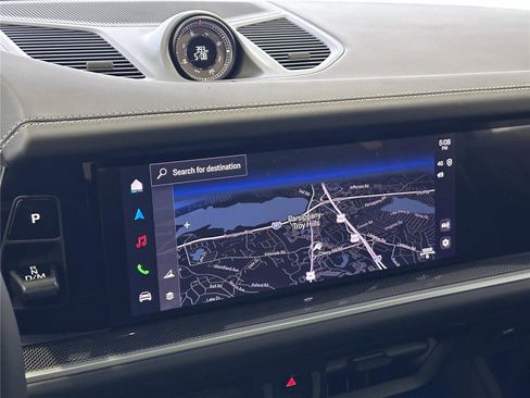 Used 2025 Porsche Cayenne Turbo image 25