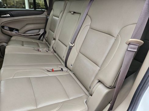 Used 2017 GMC Yukon SLT image 27