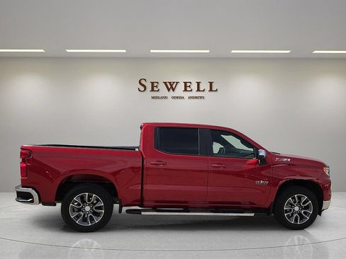 Used 2023 Chevrolet Silverado 1500 LT w/ Texas Edition Plus AWD/4WD image 5