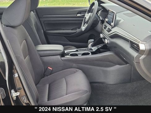 Used 2024 Nissan Altima 2.5 SV FWD image 28