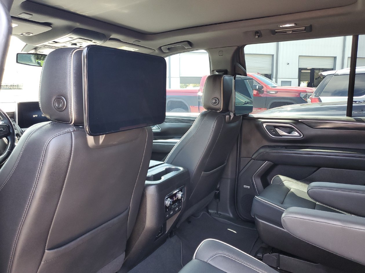 Used 2021 GMC Yukon SLT w/ SLT Luxury Plus Package RWD image 9