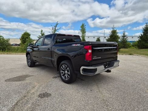 Used 2024 Chevrolet Silverado 1500 LT AWD/4WD image 8