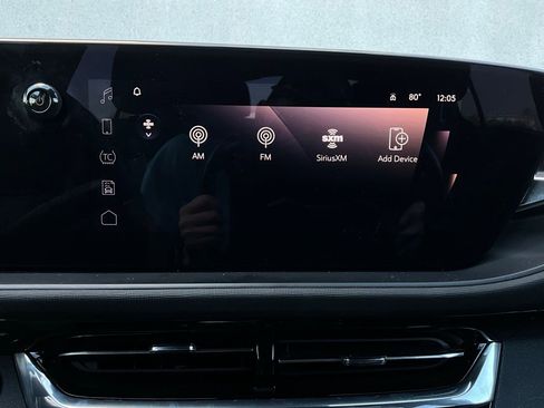 Used 2025 Buick Envista Sport Touring image 30