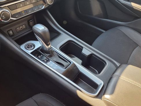 Used 2024 Nissan Sentra SV image 19