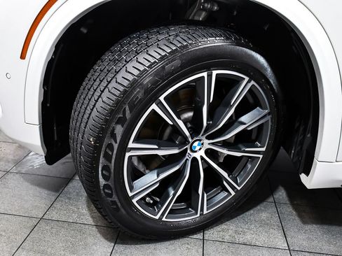 Used 2020 BMW X5 xDrive40i w/ M Sport Package AWD/4WD image 7