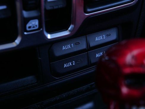 Used 2022 Jeep Gladiator Sport AWD/4WD image 20