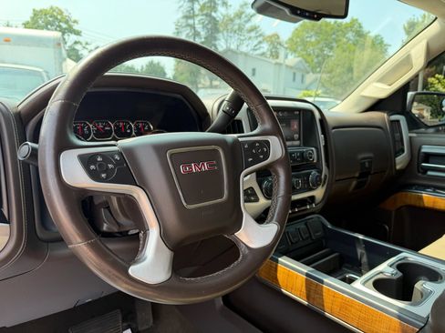 Used 2015 GMC Sierra 2500 SLT w/ Driver Alert Package AWD/4WD image 16