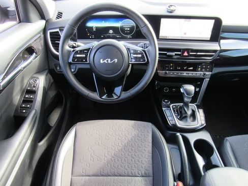 Used 2024 Kia Seltos S FWD image 17