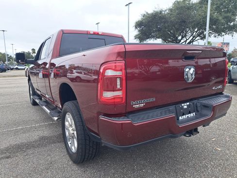 Used 2024 RAM 2500 Laramie w/ Sport Appearance Package image 4