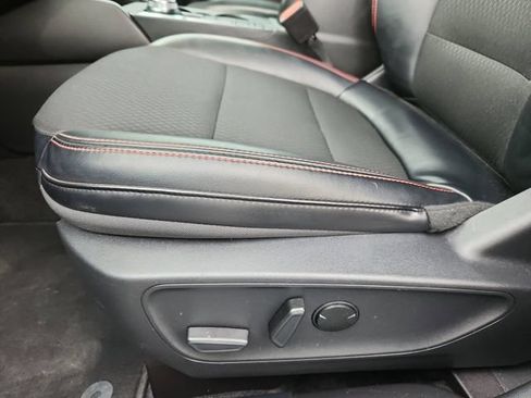 Used 2025 Ford Escape ST-Line FWD image 12