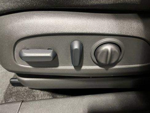 Certified 2023 Chevrolet TrailBlazer LT w/ Convenience Package image 35