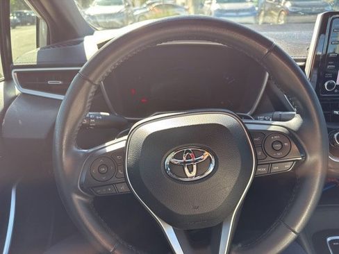 Used 2020 Toyota Corolla XSE image 20