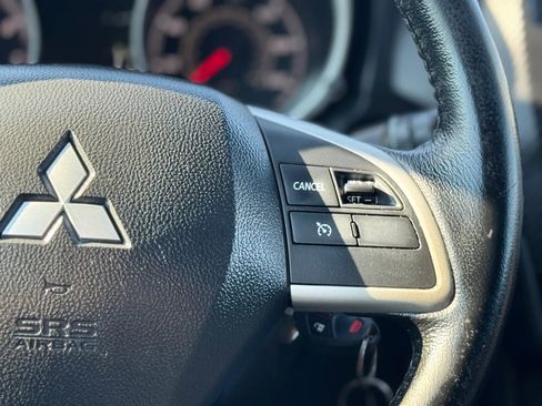 Used 2015 Mitsubishi Outlander Sport ES image 17