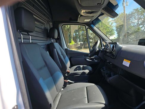 Used 2026 Mercedes-Benz Sprinter 2500 image 11