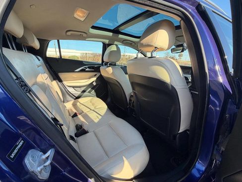 Used 2017 INFINITI QX30 Premium w/ Navigation Package image 16