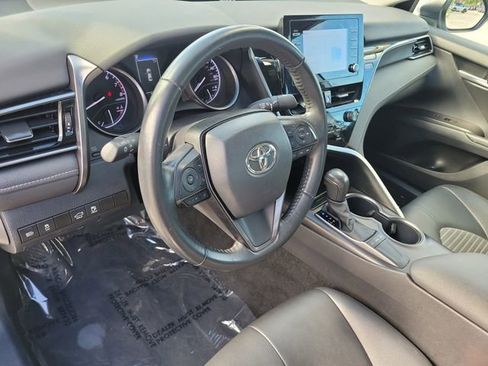 Used 2024 Toyota Camry SE image 19