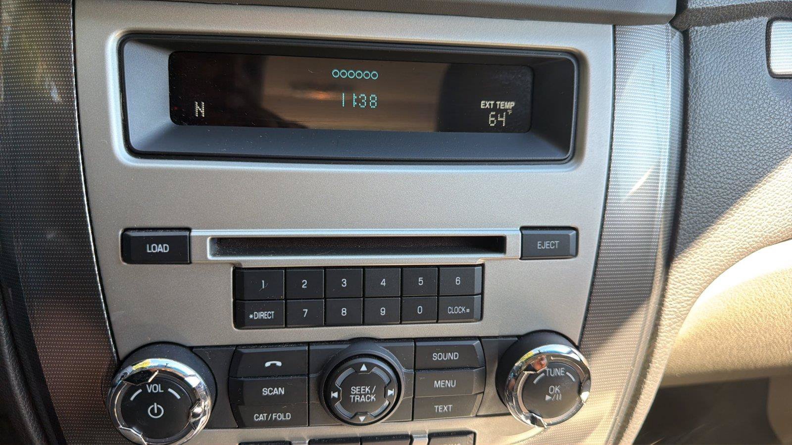 Used 2010 Ford Fusion SEL FWD image 17