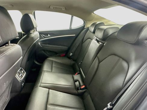 Used 2025 Genesis G70 2.5T RWD image 27