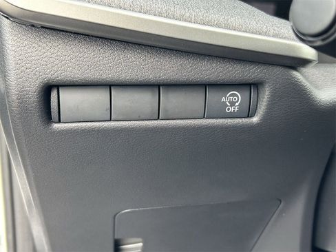 New 2026 Nissan Kicks SV FWD image 31