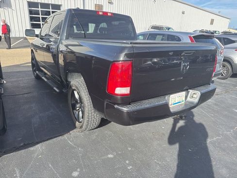 Used 2018 RAM 1500 Express w/ Black Ram 1500 Express Group image 2