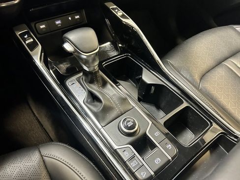 Used 2023 Kia Sorento SX FWD image 17