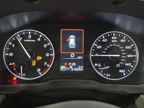 Used 2024 Subaru Crosstrek 2.0i Premium image 18