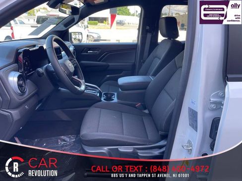 Used 2024 Chevrolet Colorado LT RWD image 14