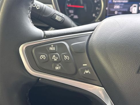 Used 2023 Chevrolet Equinox LT image 24